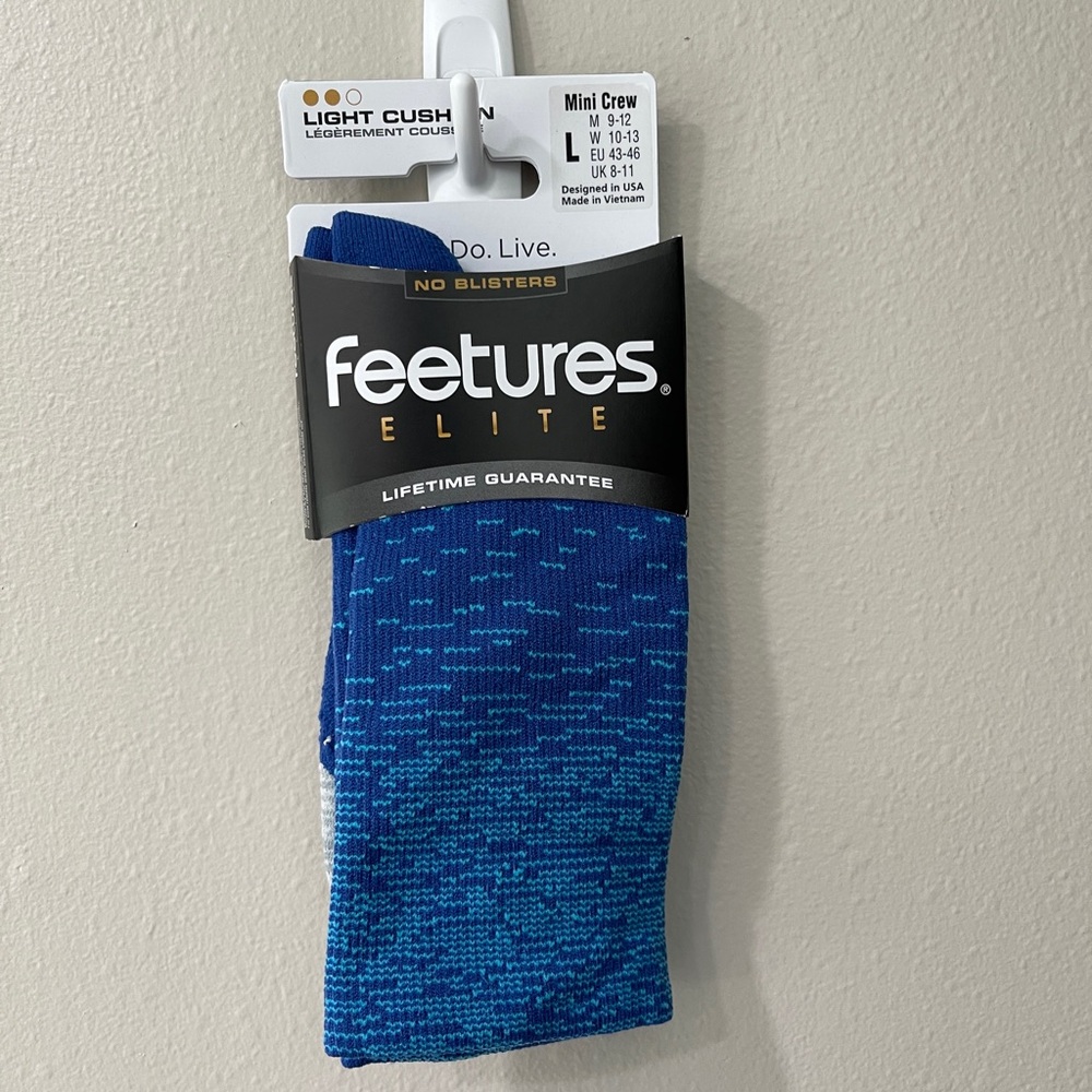 Feetures Elite Blue Running Socks